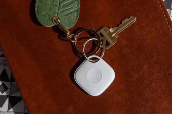 Tile Mate with Replaceable Battery - Image 5